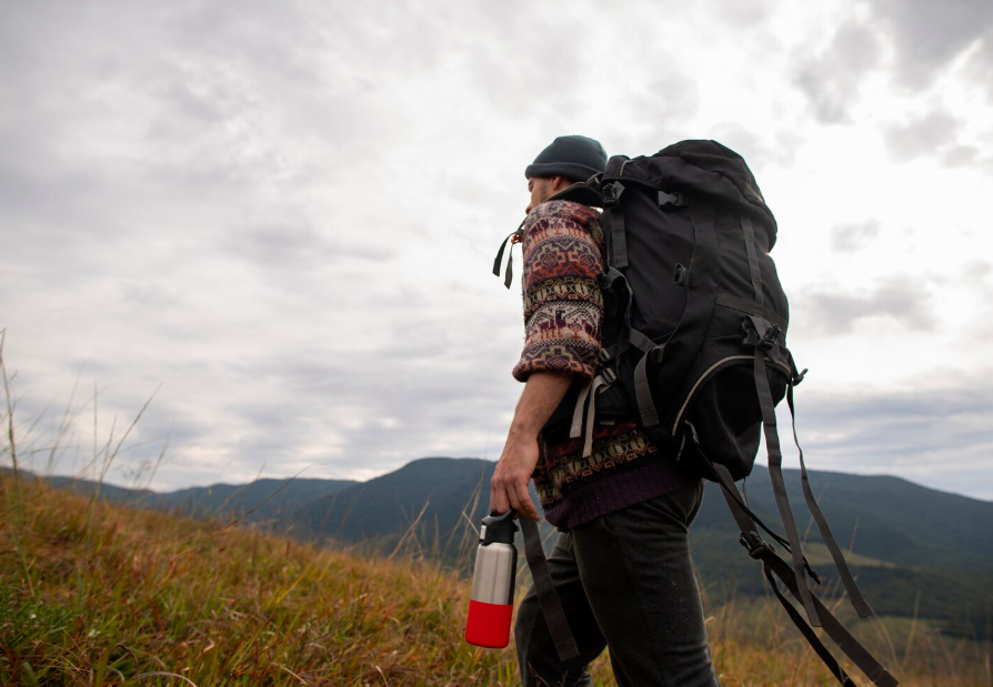 Solo travellers and backpackers